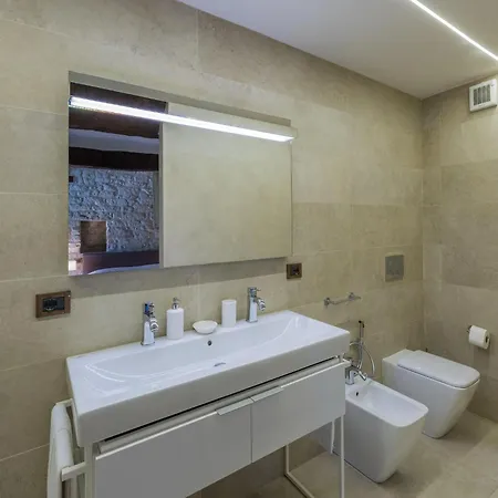 Scenic With Heated Pool *