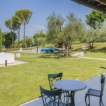 Scenic With Heated Pool