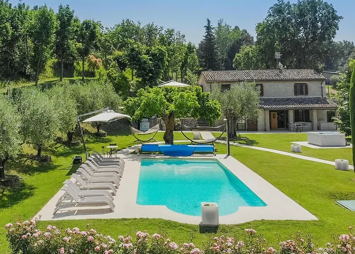 Scenic With Heated Pool Villa SantʼIppolito